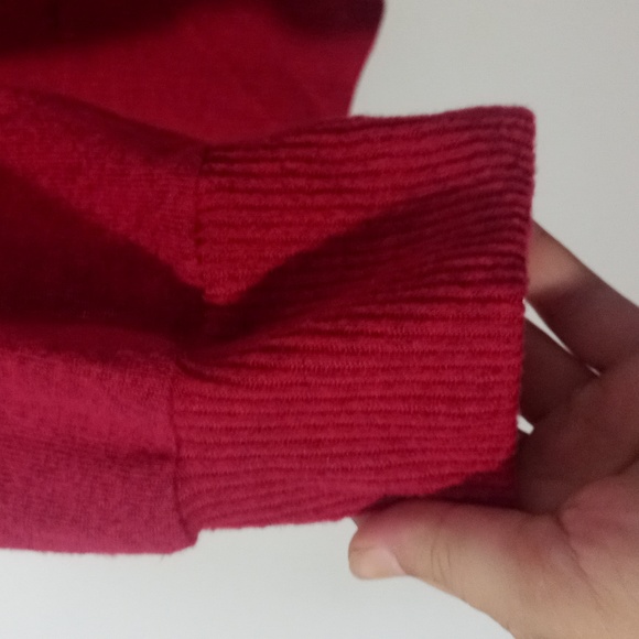 🍁 Fyve, red ,thin knit top, long sleeve,V neck sweater NWT. Size 2x - Picture 6 of 11